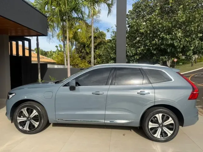 Volvo XC-60 T-8 Plus 2.0 AWD (híbrido) 2024