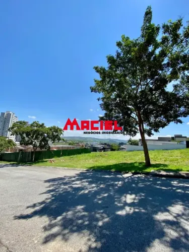 Terreno em condomínio - 600m² - Urbanova