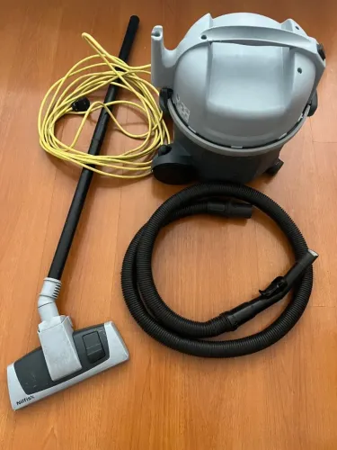 Aspirador linha profissional da Nilfisk VP300 110V com filtro HEPA