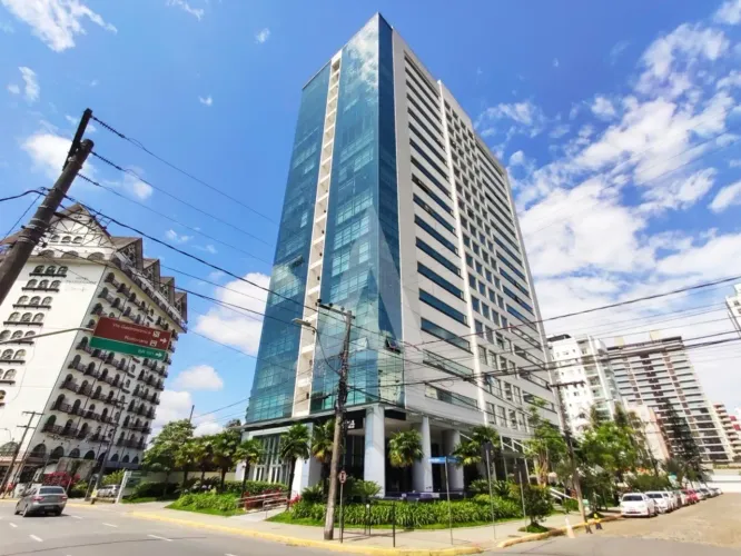 Sala comercial de 41,90 m² no Centro de Joinville.