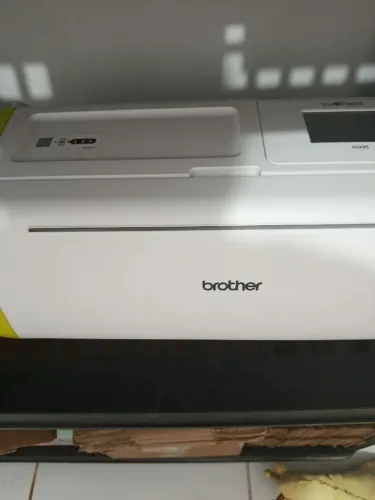 Máquina de corte Brother