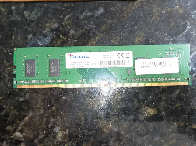 1 módulo de memória ram am2p26kc4u10-bbos
