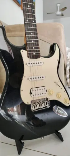Squier California Superstrat 2005