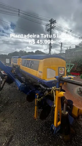 Plantadeira usada 5 linhas Tatu Marchesan
