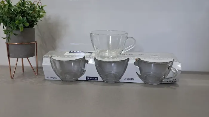 Jogo de 4 Taças Buffet Champanhe 186ml em vidro Novas.