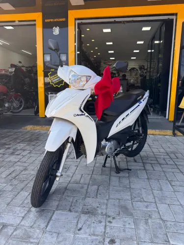 Avelloz AZ1 50cc Branca 2025 - Estado de Zero