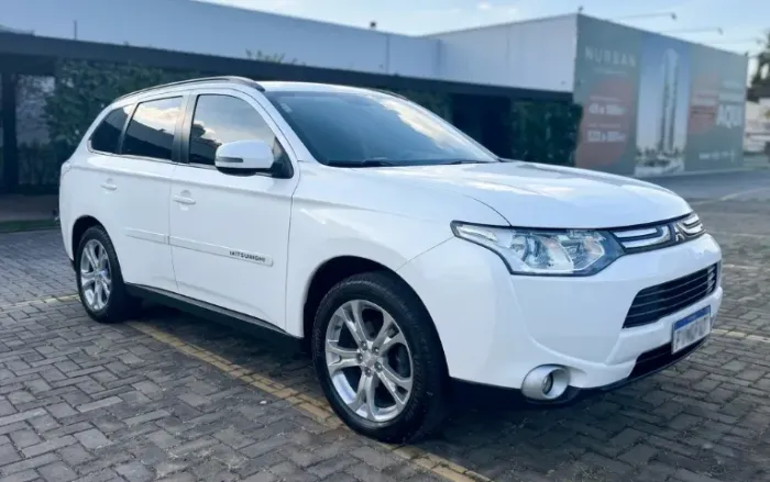 Mitsubishi Outlander 2.0 16V 160cv Aut. 2015