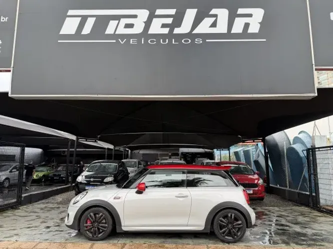 Mini Cooper 2.0 16V Twinpower Gasolina John Works 2P Steptronic 2018
