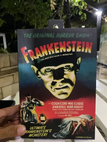 Neca Frankenstein boneco
