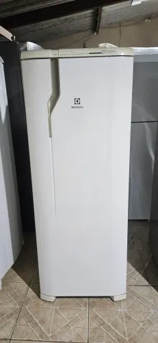 Geladeira Electrolux Frost Free  - Entrego 