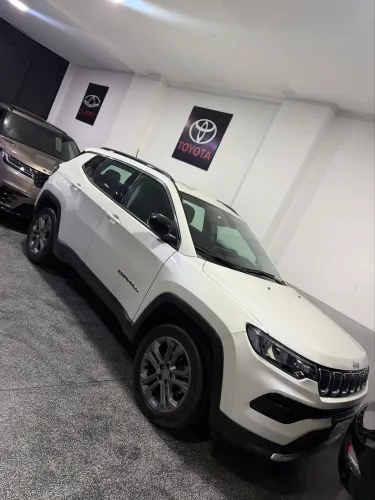 Jeep Compass Long. T270 1.3 TB 4X2 Flex AUT 2023