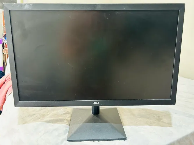 Vendo Monitor LG 22 polegadas