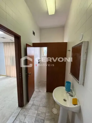 Sala Condomínio Comercial - Centro Médico Nelson D`avila - Jardim Apolo I - 65m². Esta sa