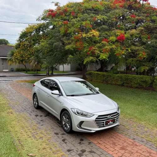 Hyundai Elantra 2.0 16V Flex Aut. 2017