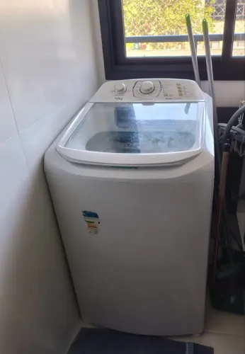 VENDO MÁQUINA DE LAVAR ELECTROLUX 12KG