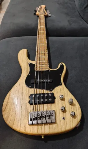 Baixo Cort GB75
