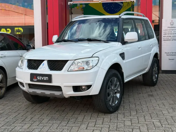 Mitsubishi Pajero TR4 2.0 Flex 16V 4X2 Aut. 2014