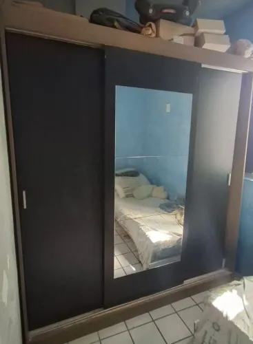 Guarda-roupa casal