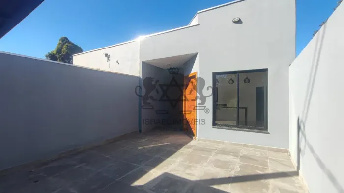 Casa à venda no Balneário Golfinhos - Caraguatatuba / SP - Cod. CA2258