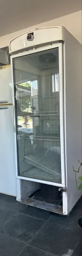 Geladeira expositora 