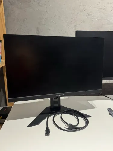 Monitor 27? 180hz tela com defeito