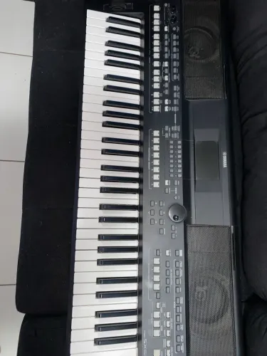 Teclado Yamaha PSR SX600