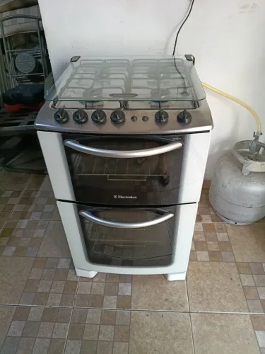 Vendo fogão Electrolux 2 fornos com entrega gratuita