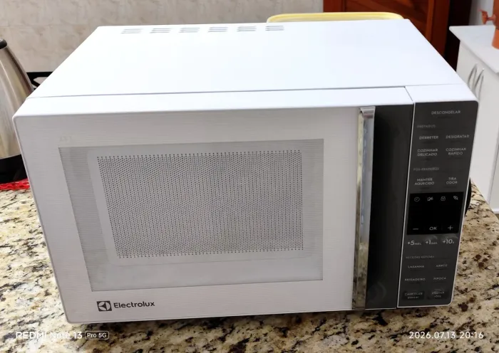 Microondas Eletrolux 23 litros