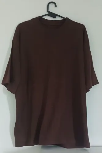 Camiseta marrom GG