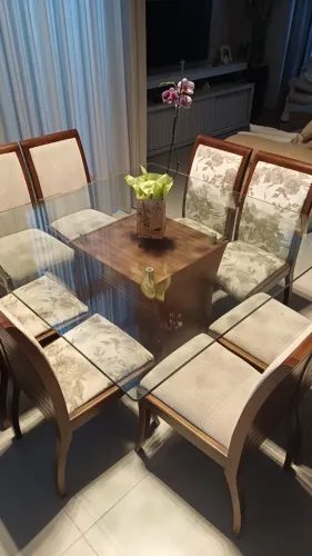 Mesa de Jantar quadrada (1,5 x 1,5m) tampo de vidro + 8 cadeiras
