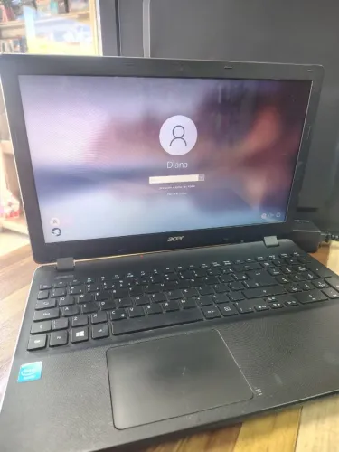 Notebook Acer es1 512