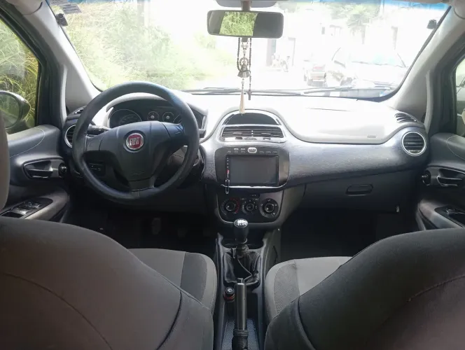 Fiat Punto Attractive 1.4 Fire Flex 8V 5P 2013