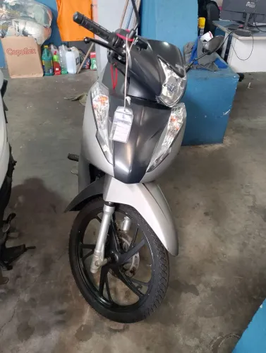HONDA BIZ 125 EX 2024