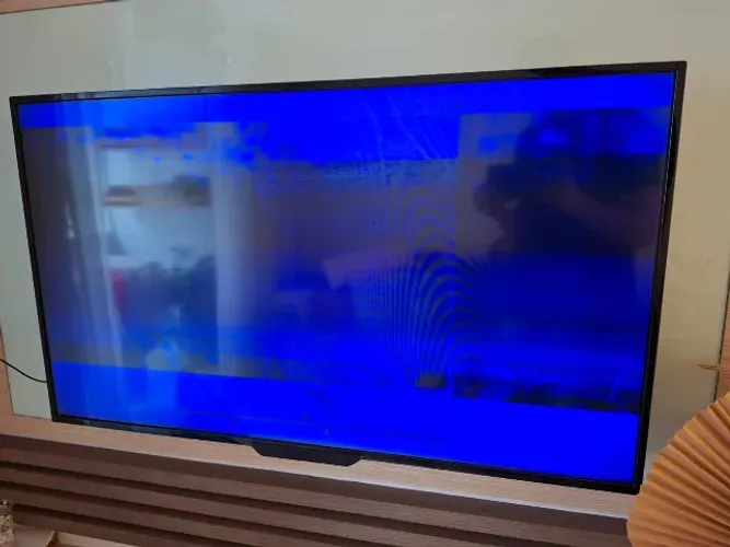 TV PHILIPS 43 - COM DEFEITO - Leia descrição