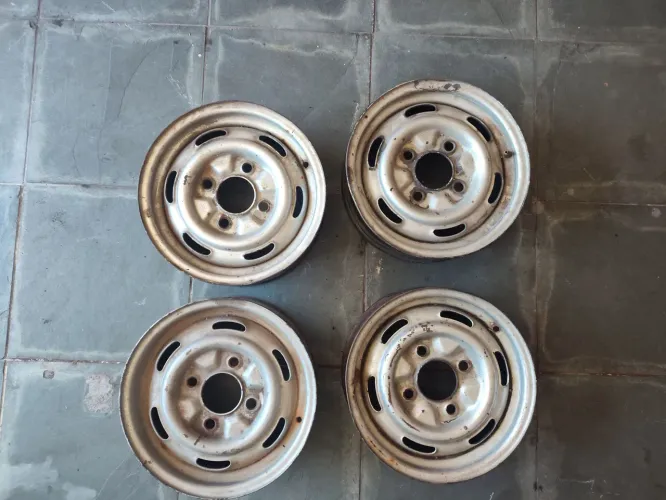 Jogo de roda aro 14 para fusca, Brasília e Variant 