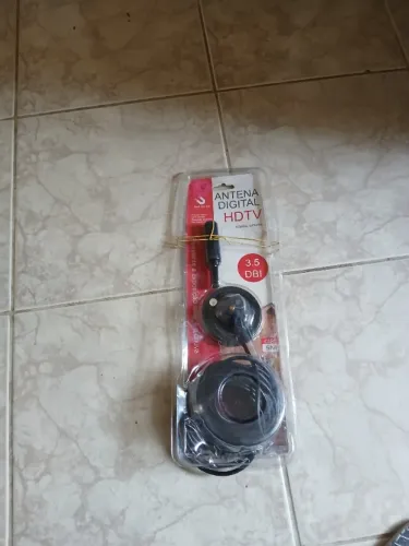 Antena digital HDTV interna/externa 3.5 DBI 5m cabo.