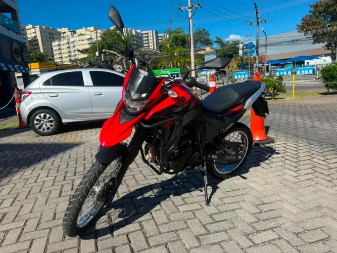 XTZ Lander 250cc 2024!!! Único Dono, muito nova!!!