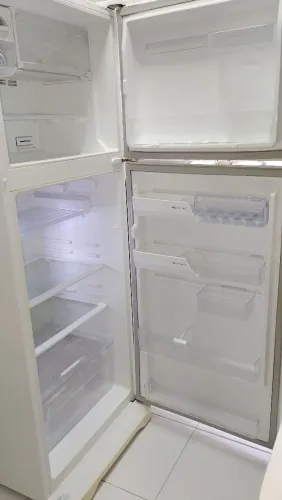 REFRIGERADOR ELECTROLUX FROST FREE