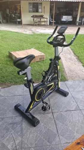Bicicleta spinning WCT - 13KG de inércia