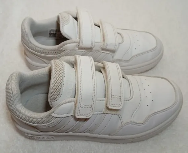 Tênis infantil Adidas original Tam 30