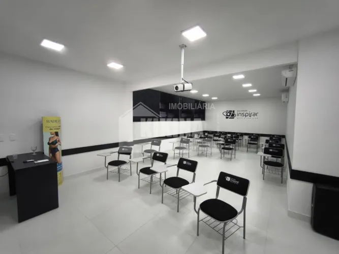 SALAS COMERCIAIS PARA LOCAÇÃO OFICINAS PROXIMO AO COLÉGIO SANTA TEREZINHA