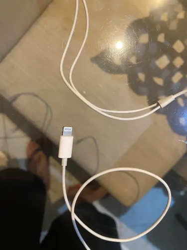 Fone Original Apple EarPods Lightning - Muito Conservado