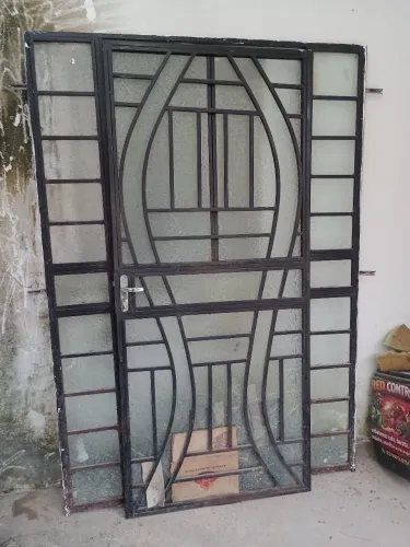 Portão de Ferro com vidro