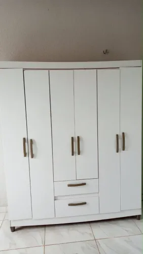 Vendo Guarda-roupa