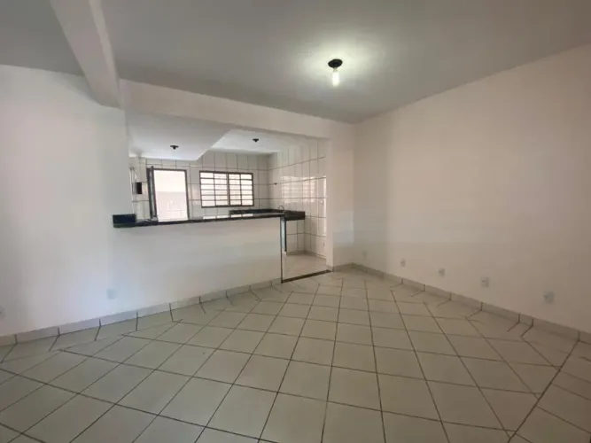 Casa Residencial 2 Quartos para locação, Residencial Olinda.