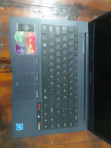 Notebook com Tela Queimada - Venda para Retirada de Peças