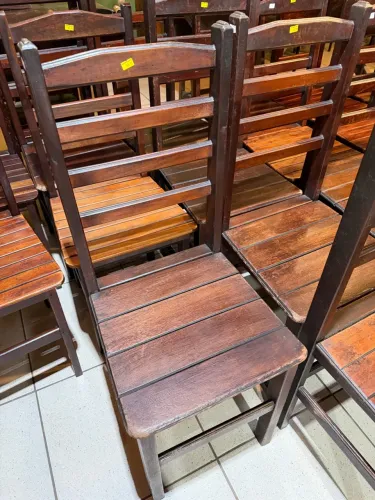 Cadeiras para bares e restaurantes