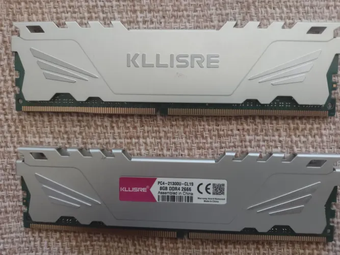 Memórias de 8GB DDR4