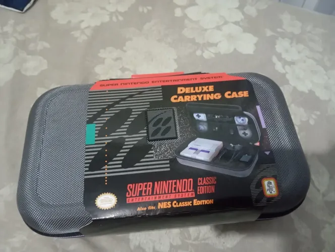 Case oficial Nintendo clássico  Deluxe carrying  