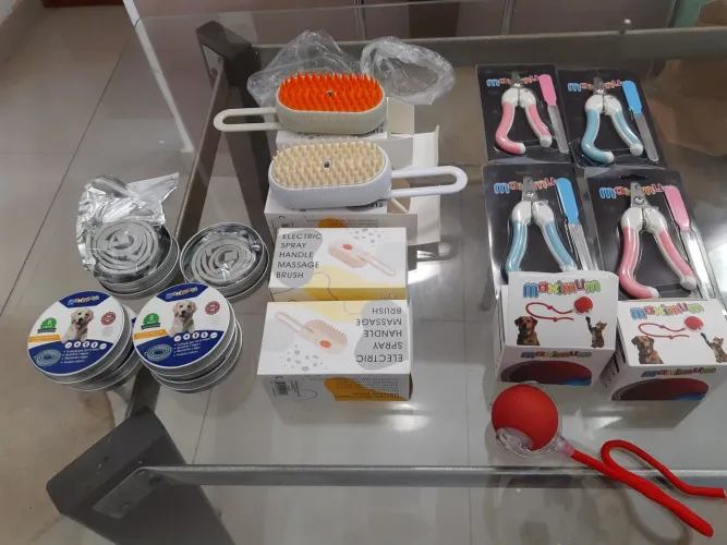 Material Brinquedo Para Pet shop atacado, Bolinha interativa, Escovinha Pet Cortador Colei